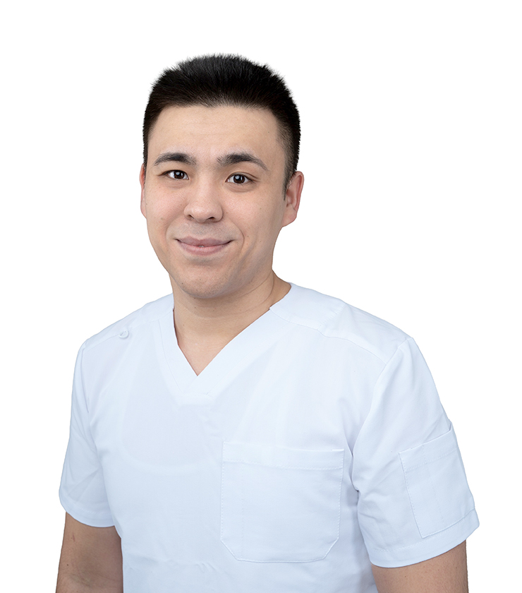 Алиханов Руслан Анварович